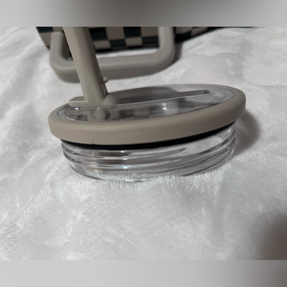 Hydrojug checkers 40 oz traveler - Picture 9 of 13